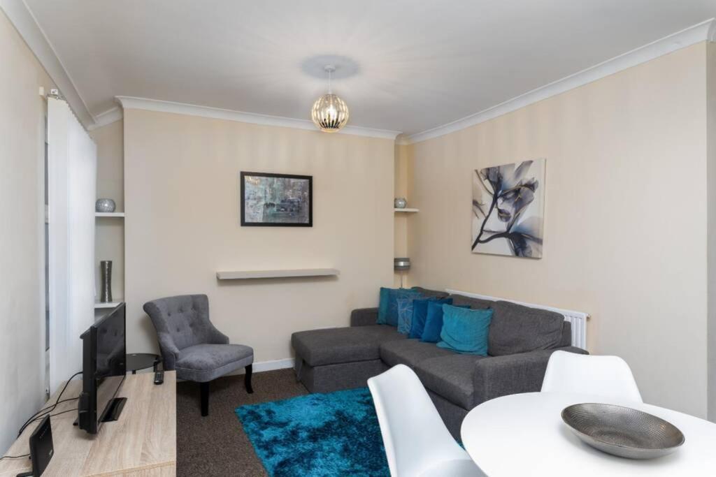 Sleeps 5, Smart Tv'S In Bedrooms Swansea Zewnętrze zdjęcie