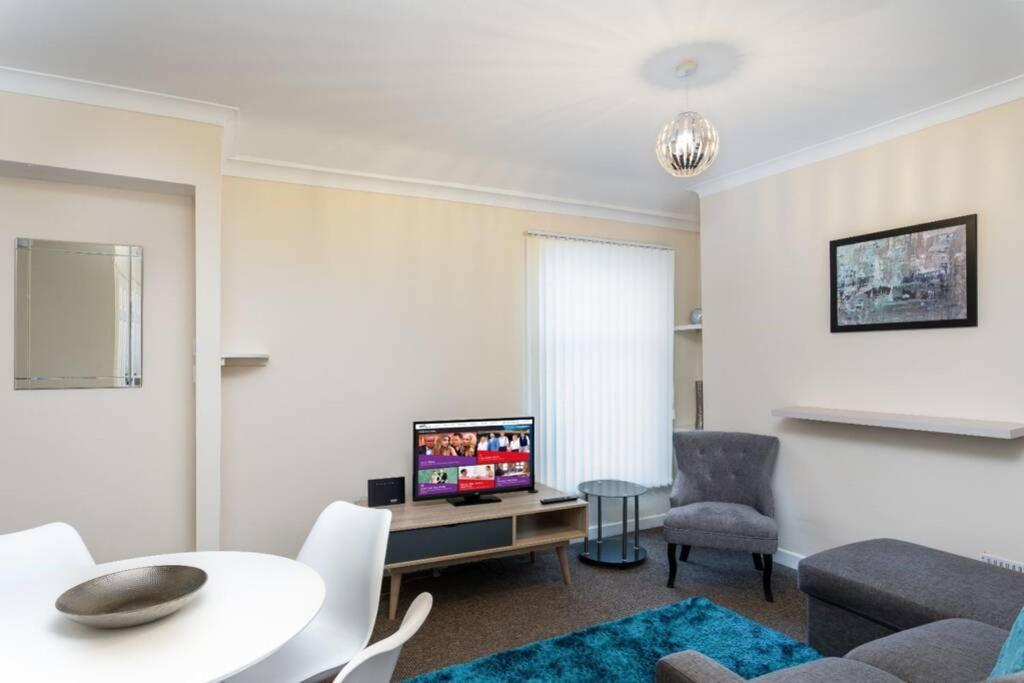 Sleeps 5, Smart Tv'S In Bedrooms Swansea Zewnętrze zdjęcie