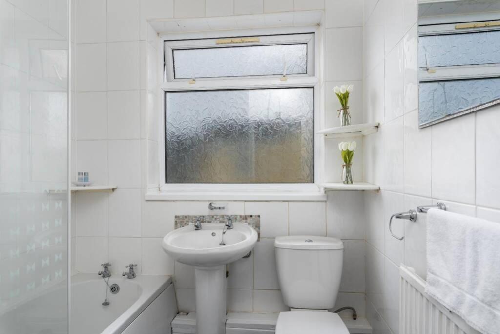 Sleeps 5, Smart Tv'S In Bedrooms Swansea Zewnętrze zdjęcie
