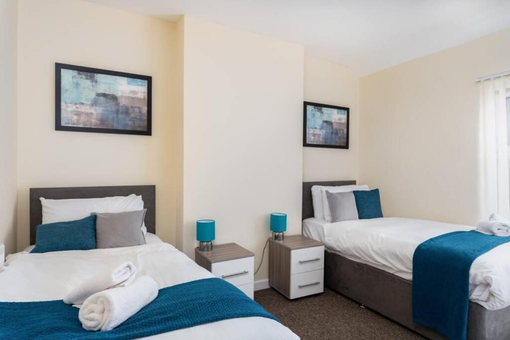 Sleeps 5, Smart Tv'S In Bedrooms Swansea Zewnętrze zdjęcie